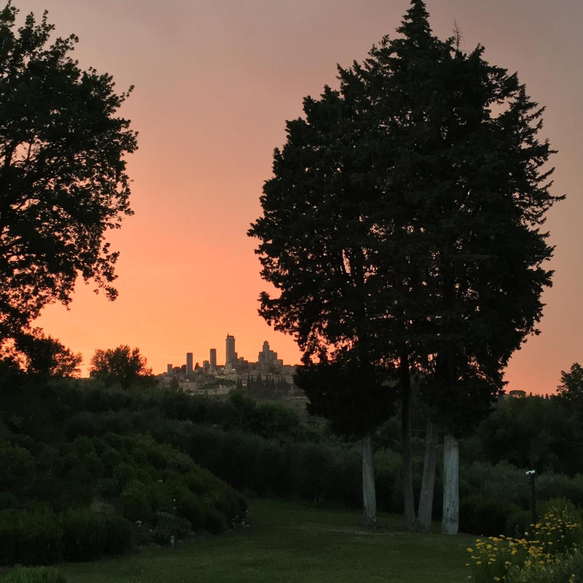 Tenuta Guardastelle - Agriturismo And Vineyard San Gimignano Bagian luar foto
